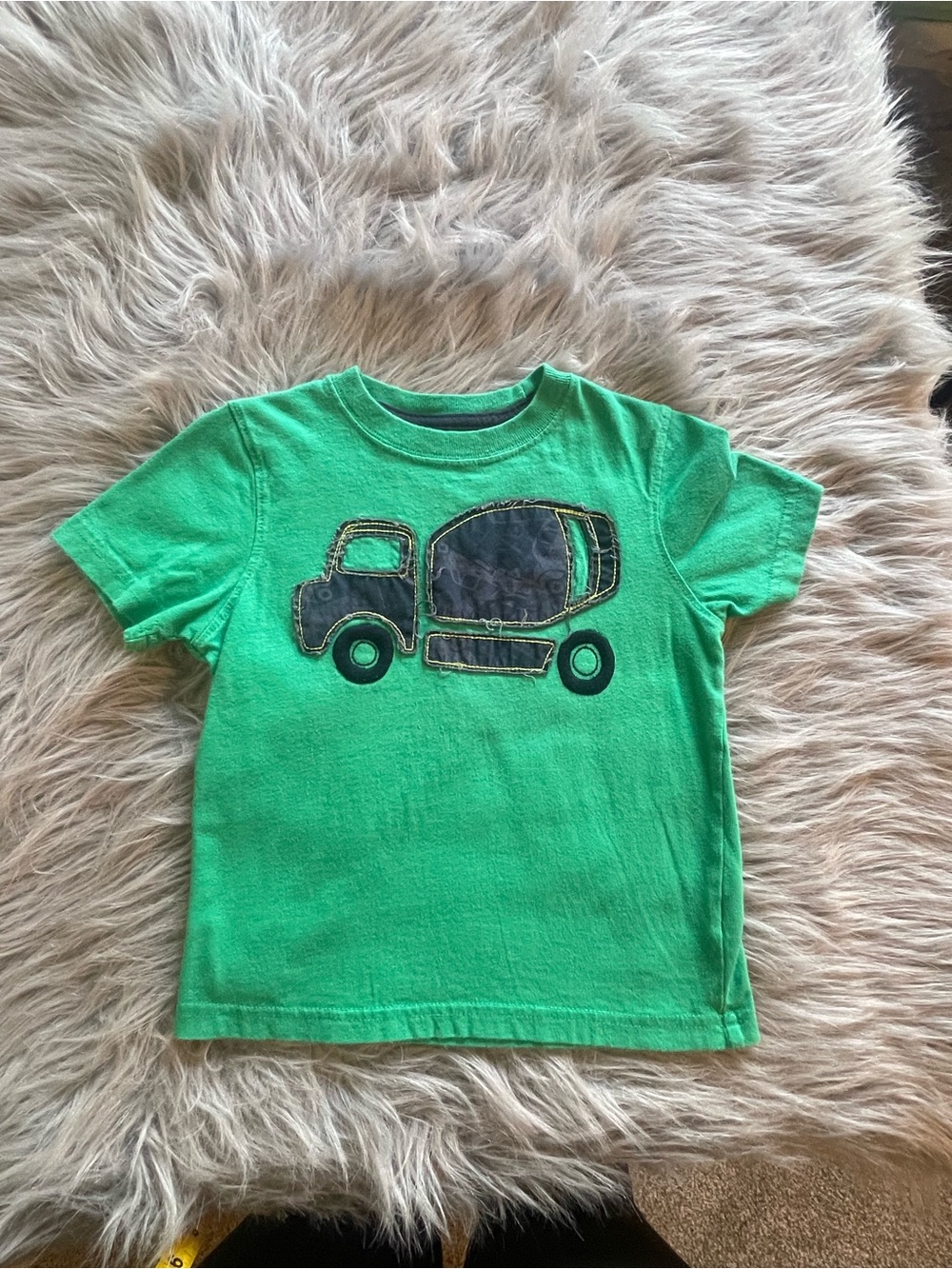 🪶jumping beans Green Toddler Tee